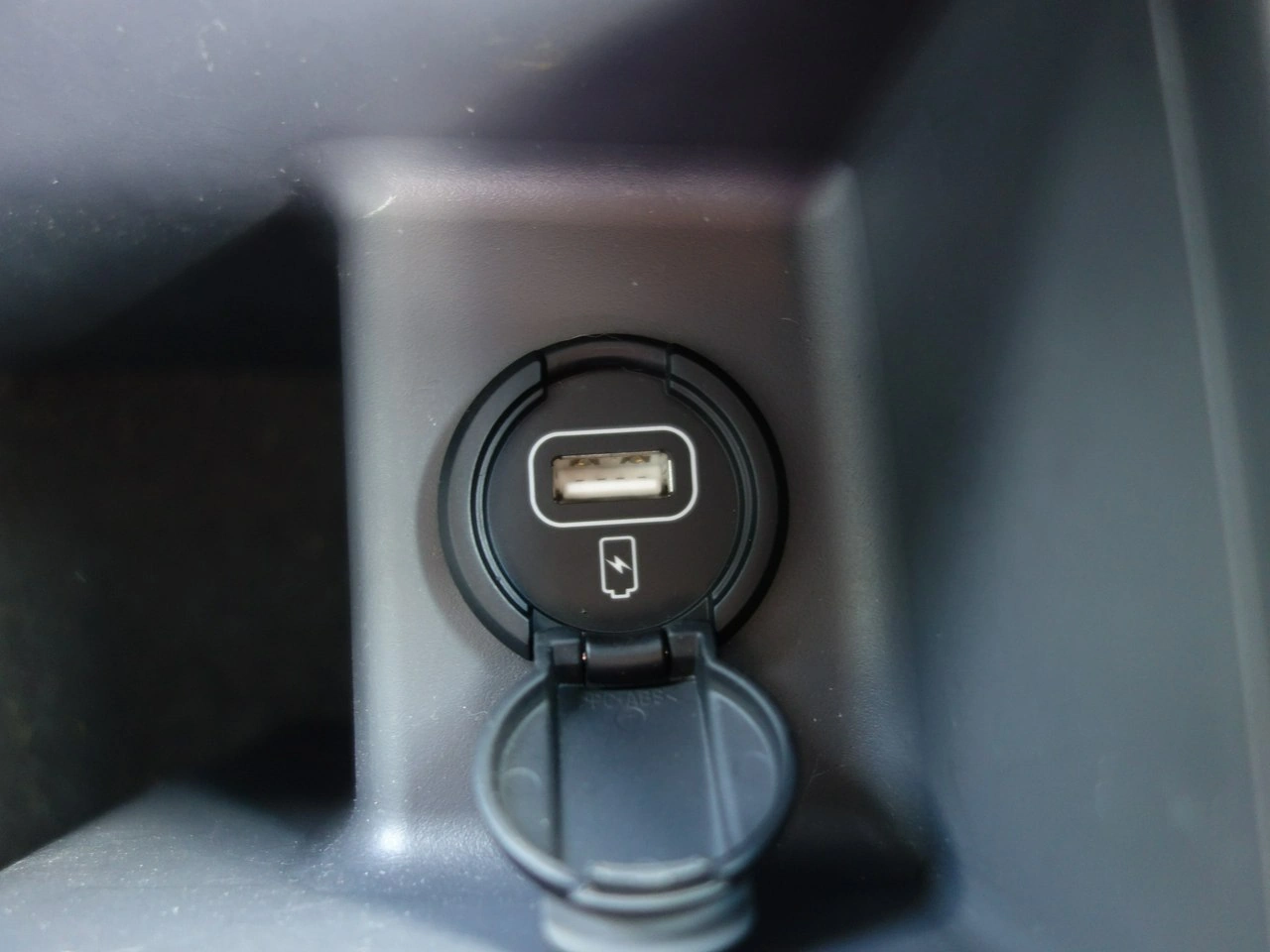 Hyundai IONIQ - Zdjęcie 12