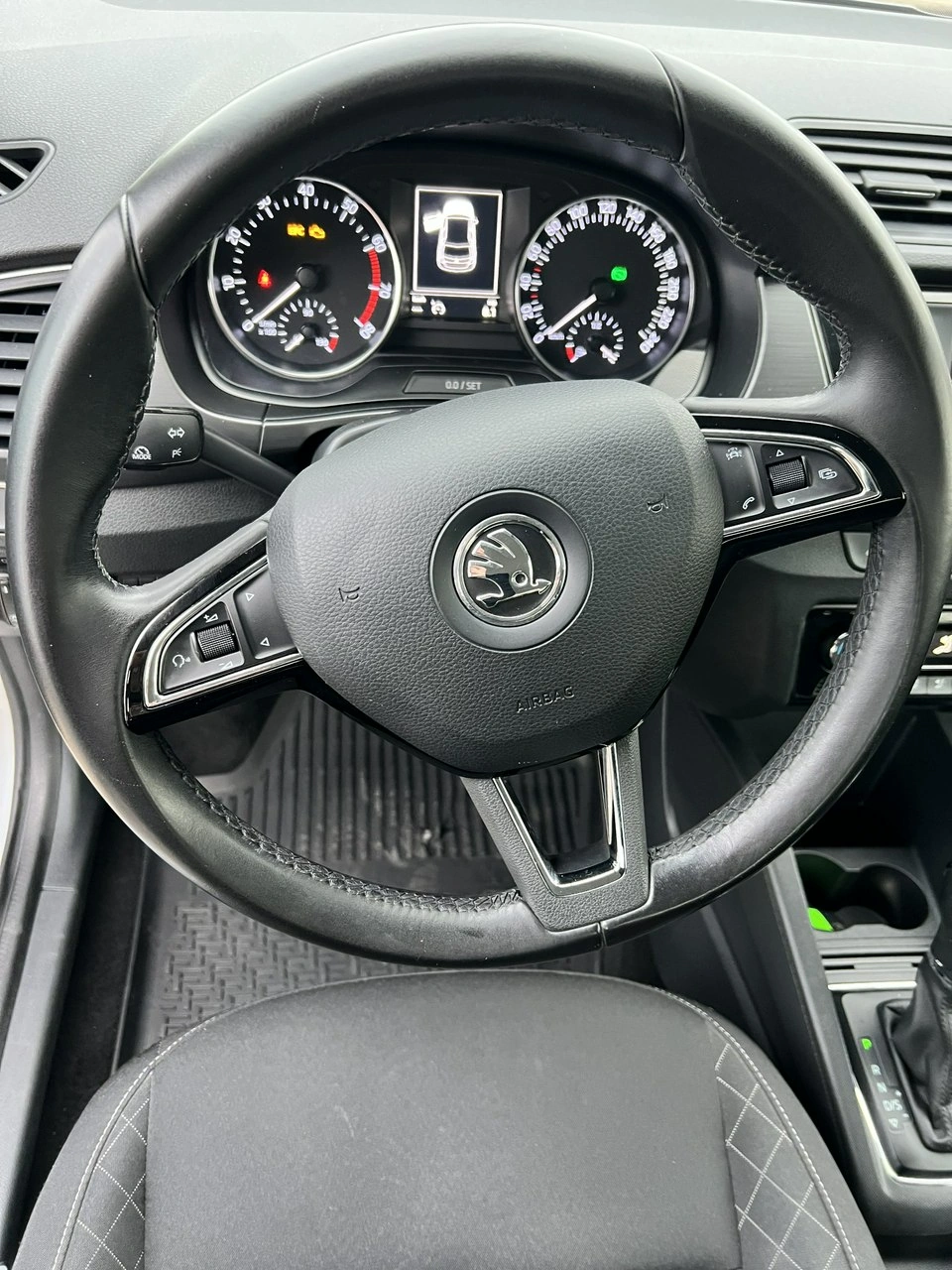 Skoda Fabia - Zdjęcie 19