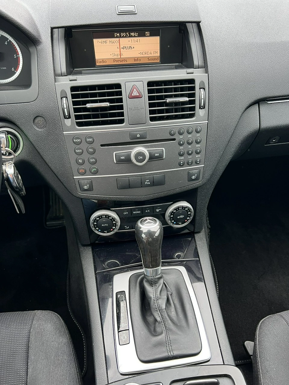 Mercedes C 200 - Zdjęcie 12