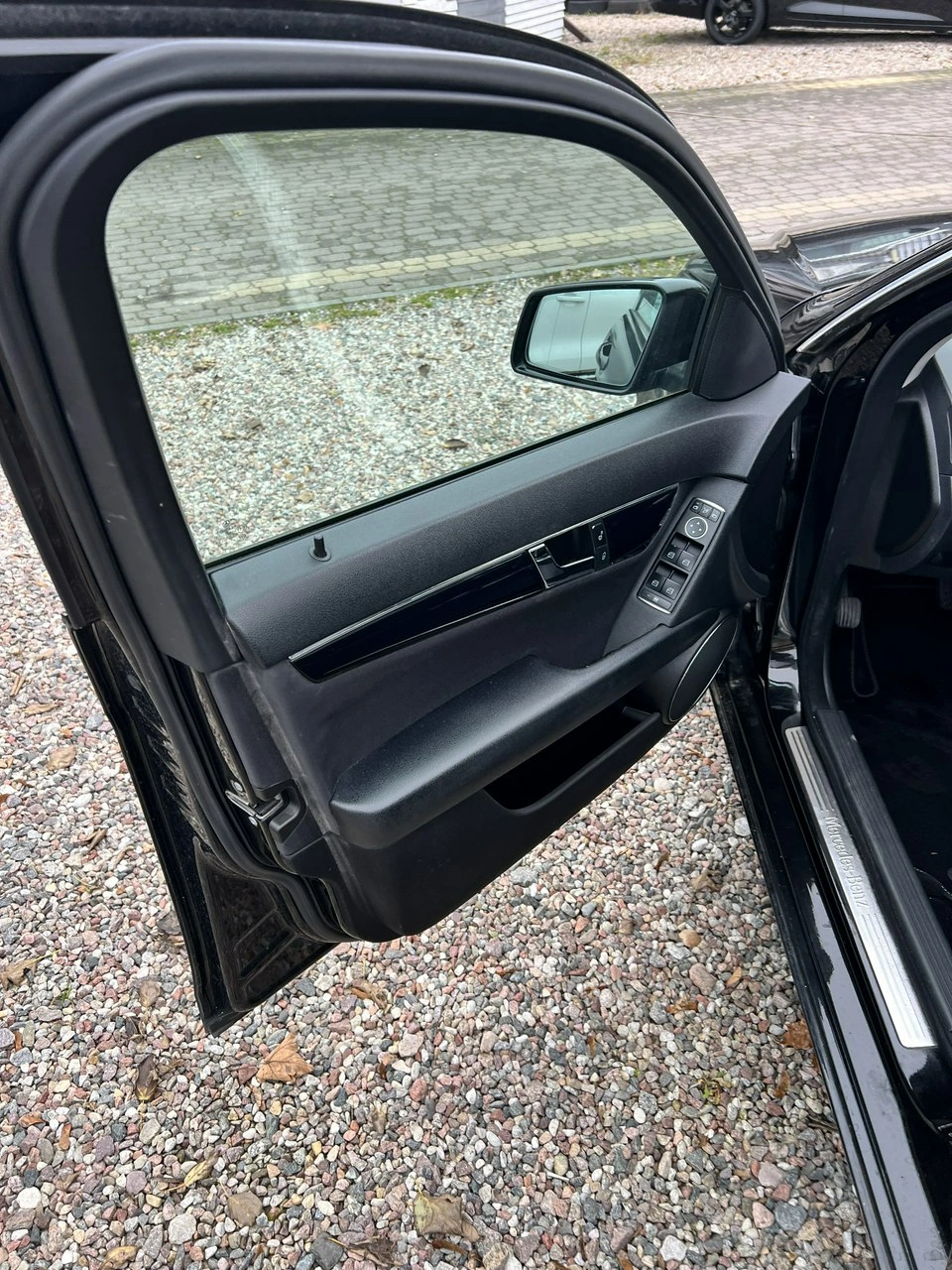 Mercedes C 200 - Zdjęcie 8