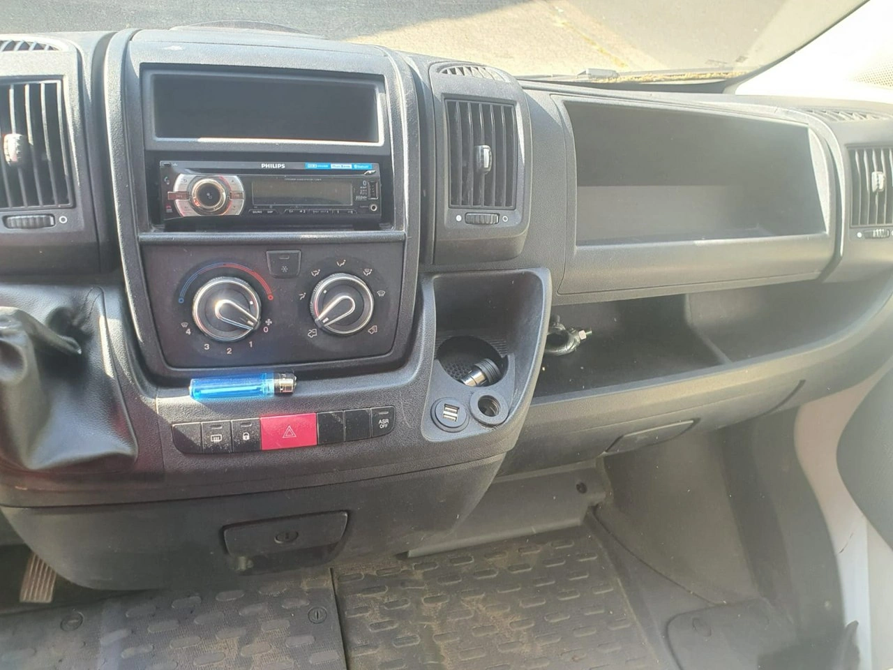 Peugeot Boxer - Zdjęcie 12