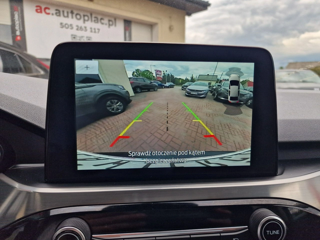 Ford Kuga - Zdjęcie 24