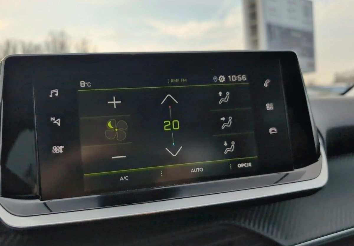 Peugeot 208 - Zdjęcie 20