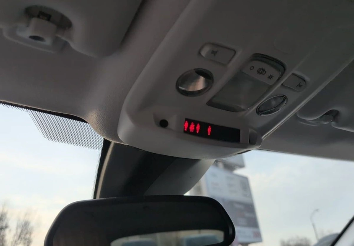 Peugeot 208 - Zdjęcie 26