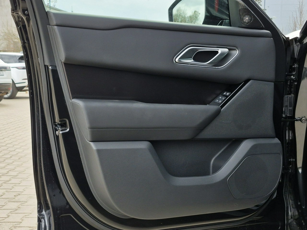 Land Rover Range Rover Velar - Zdjęcie 17