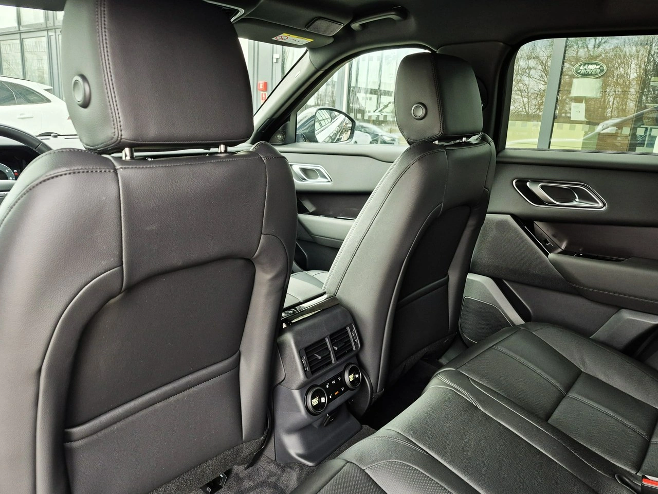 Land Rover Range Rover Velar - Zdjęcie 23
