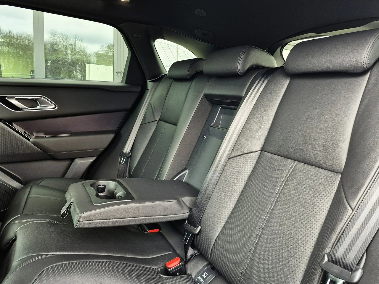 Land Rover Range Rover Velar - Zdjęcie 24
