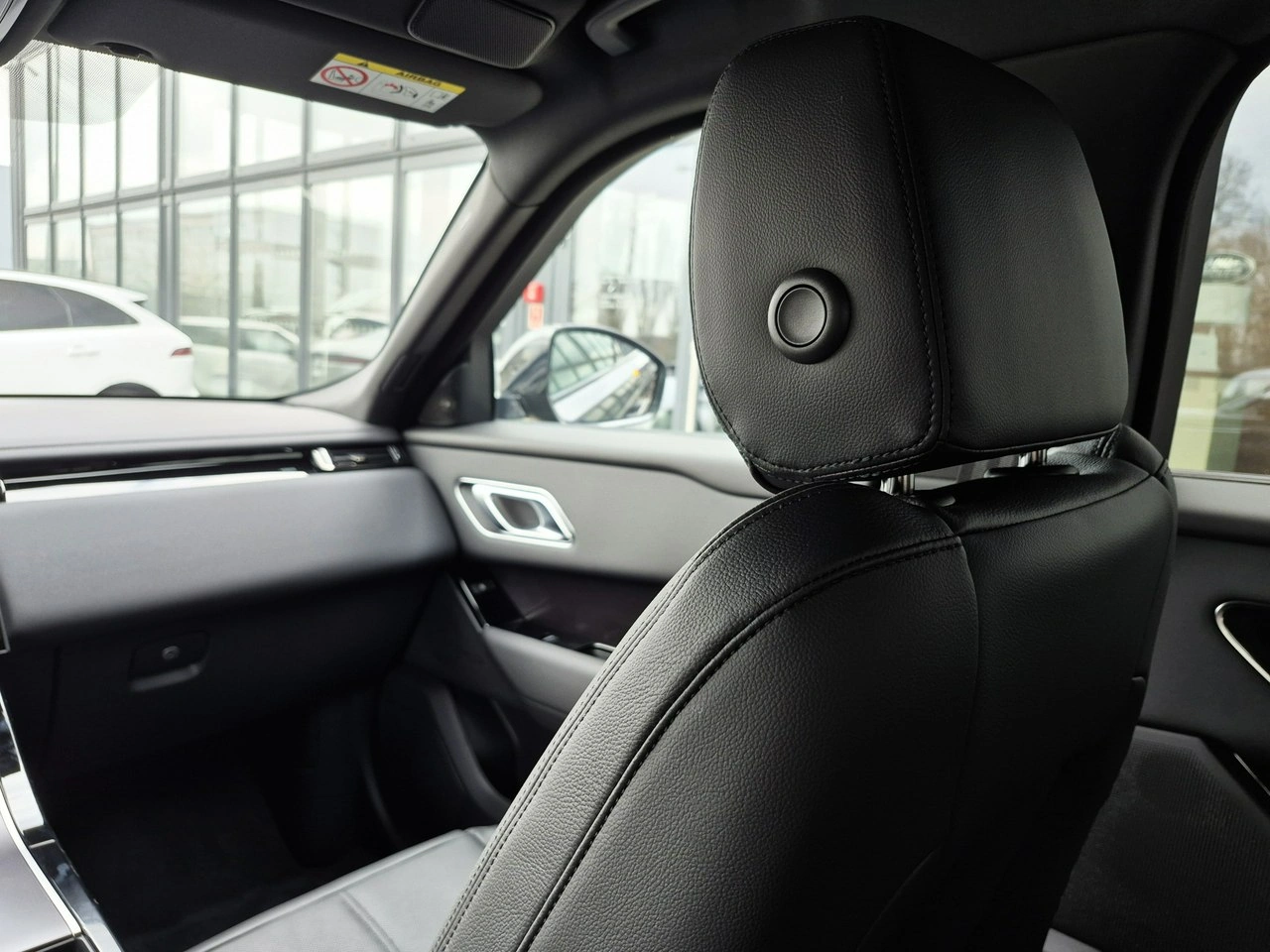 Land Rover Range Rover Velar - Zdjęcie 27