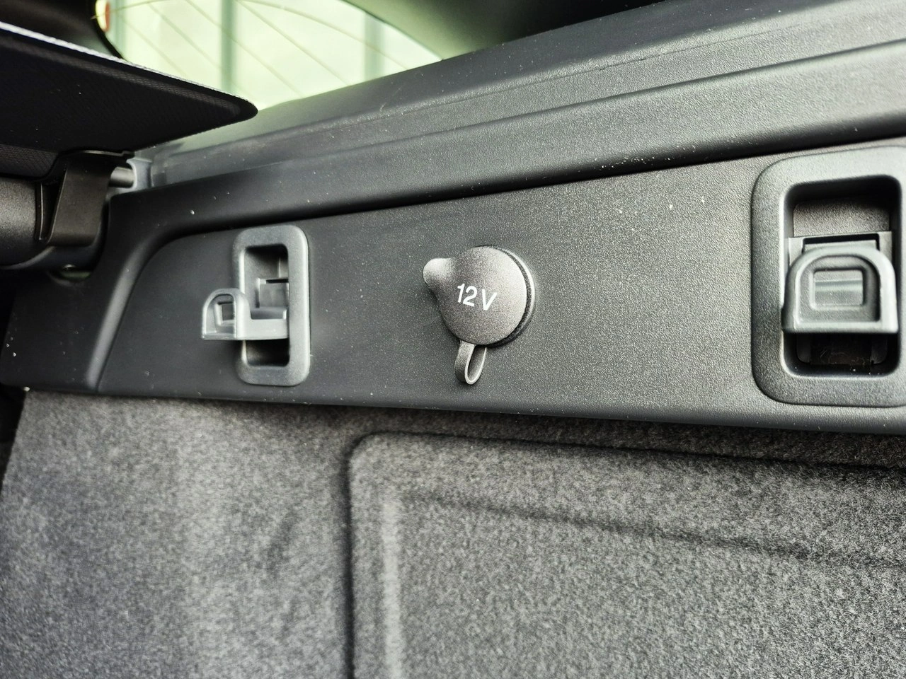 Land Rover Range Rover Velar - Zdjęcie 39