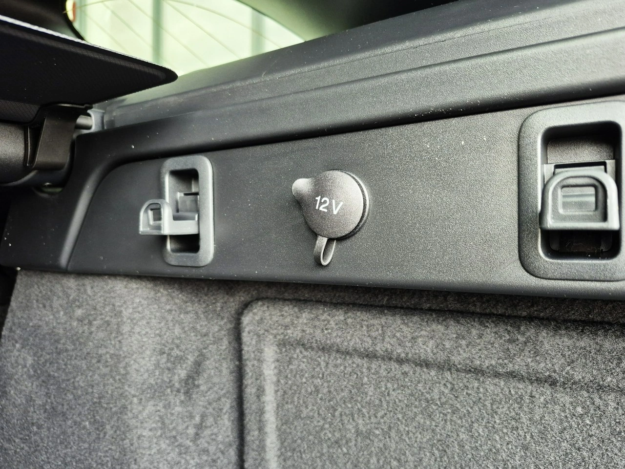 Land Rover Range Rover Velar - Zdjęcie 39