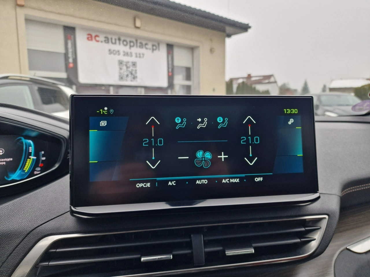 Peugeot 3008 - Zdjęcie 30