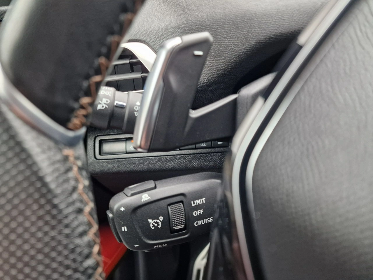 Peugeot 3008 - Zdjęcie 36