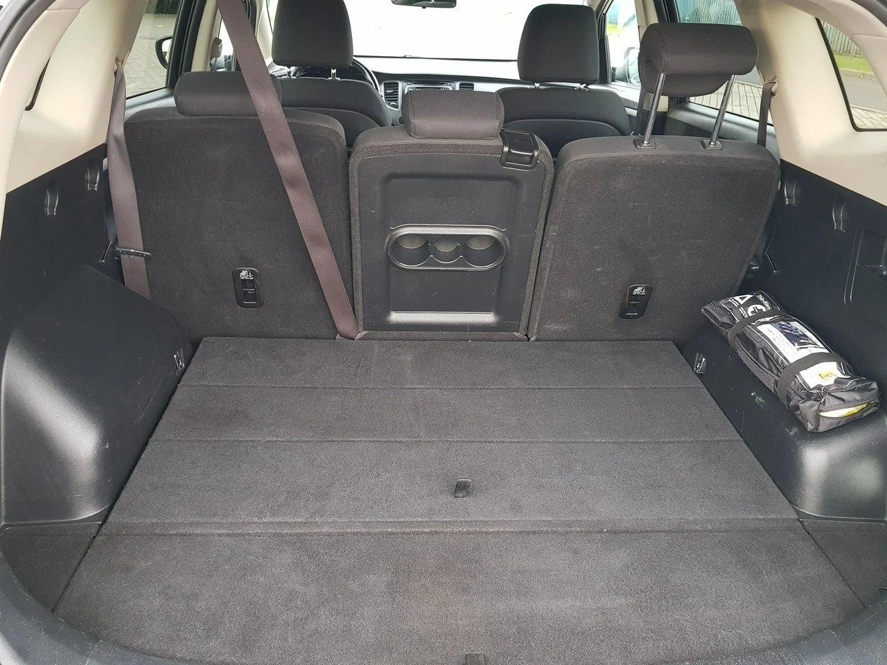 Kia Carens - Zdjęcie 13