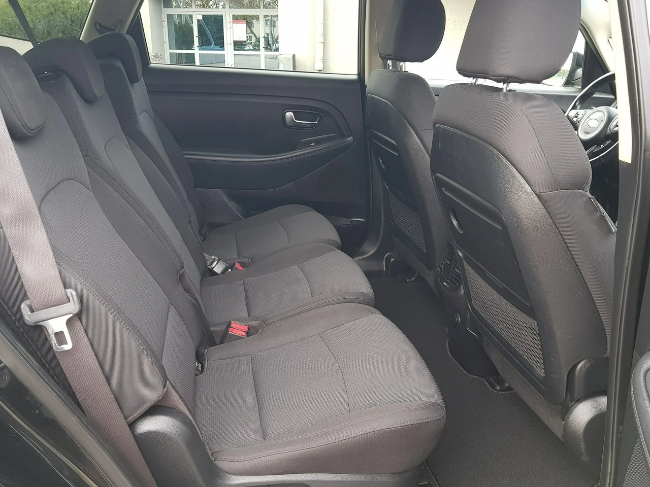 Kia Carens - Zdjęcie 14