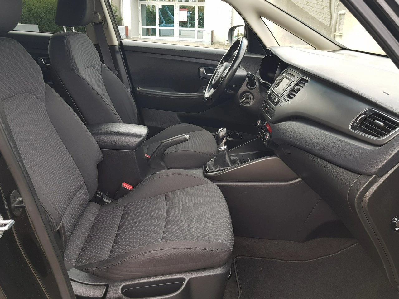 Kia Carens - Zdjęcie 16