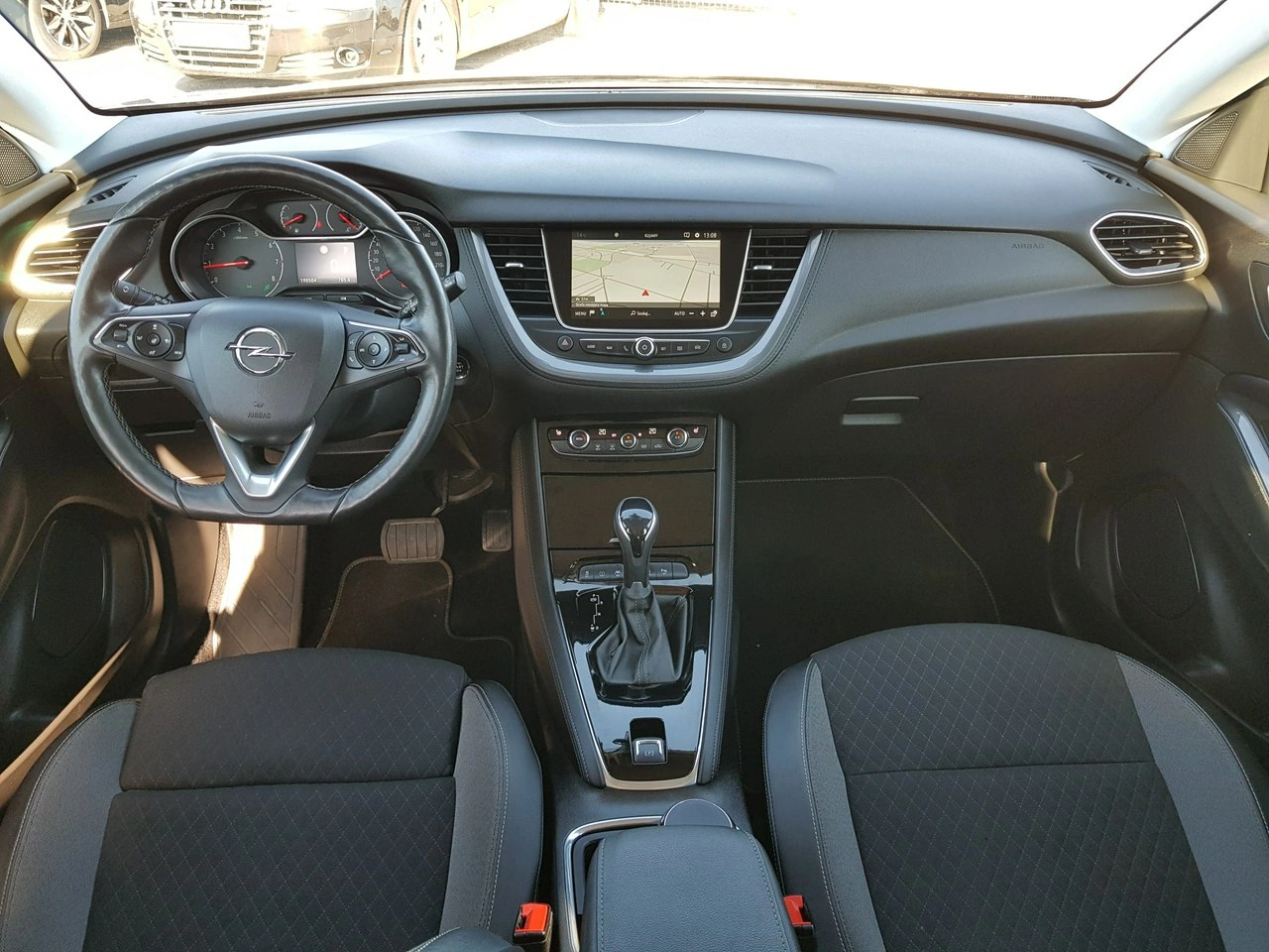 Opel Grandland X - Zdjęcie 11