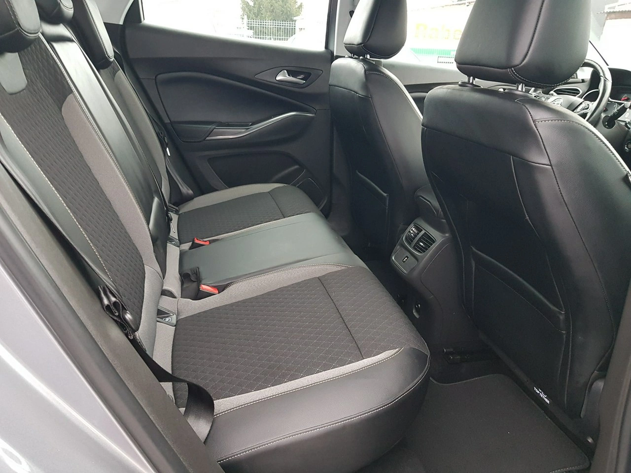 Opel Grandland X - Zdjęcie 14