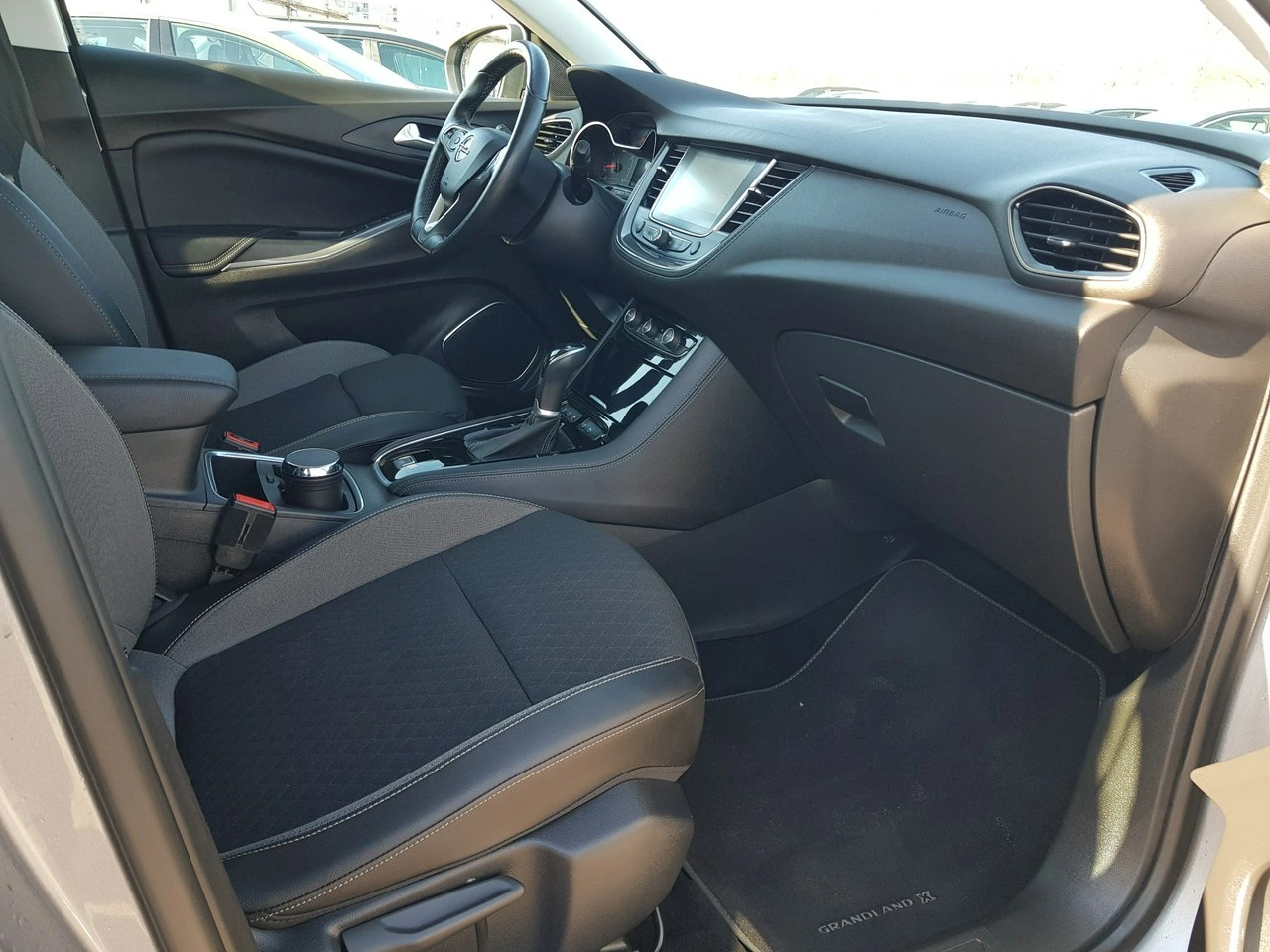 Opel Grandland X - Zdjęcie 14