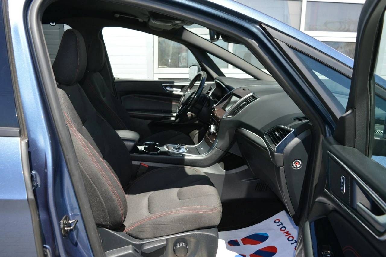 Ford S-Max - Zdjęcie 28