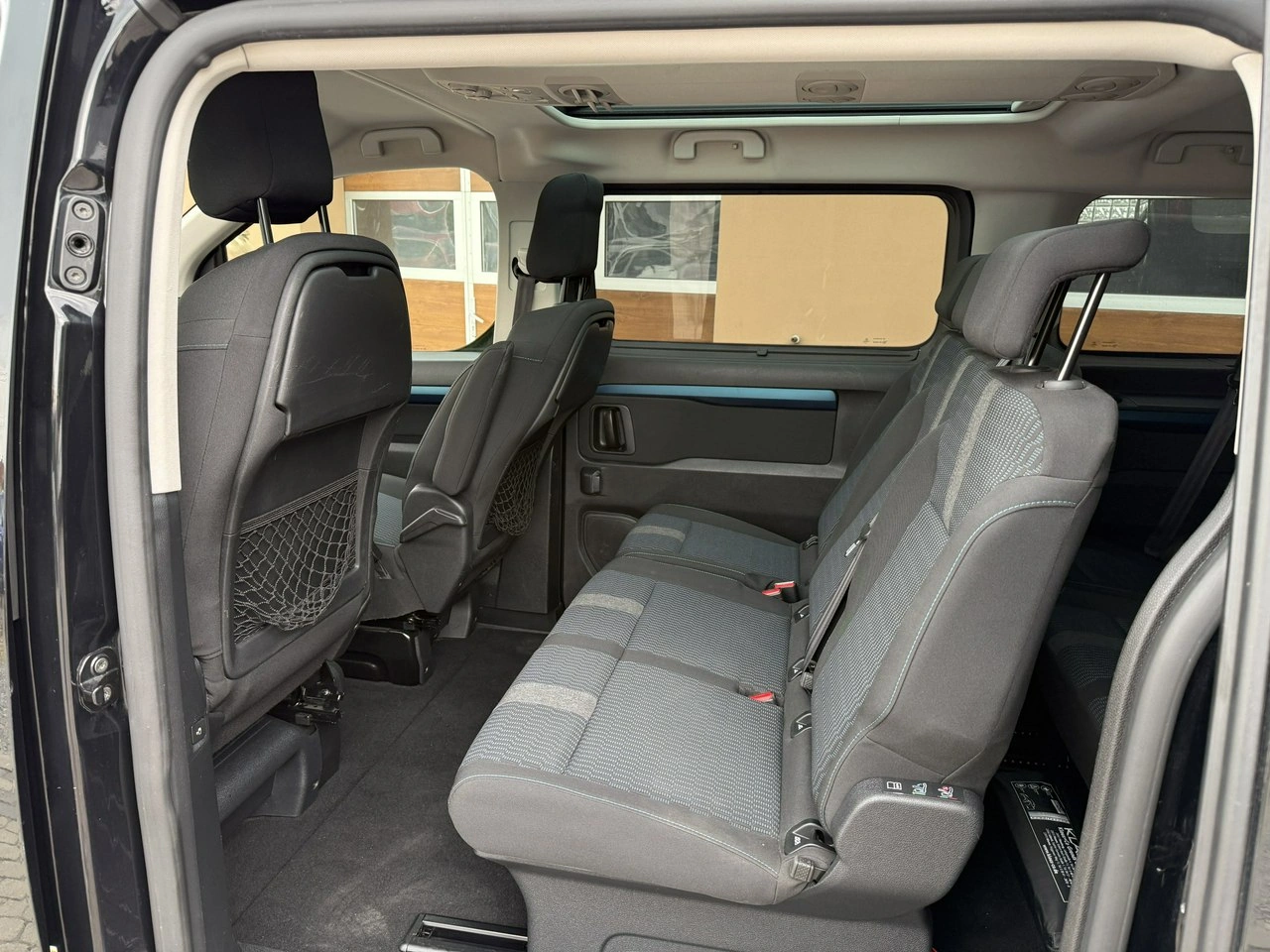 Peugeot Traveller - Zdjęcie 25