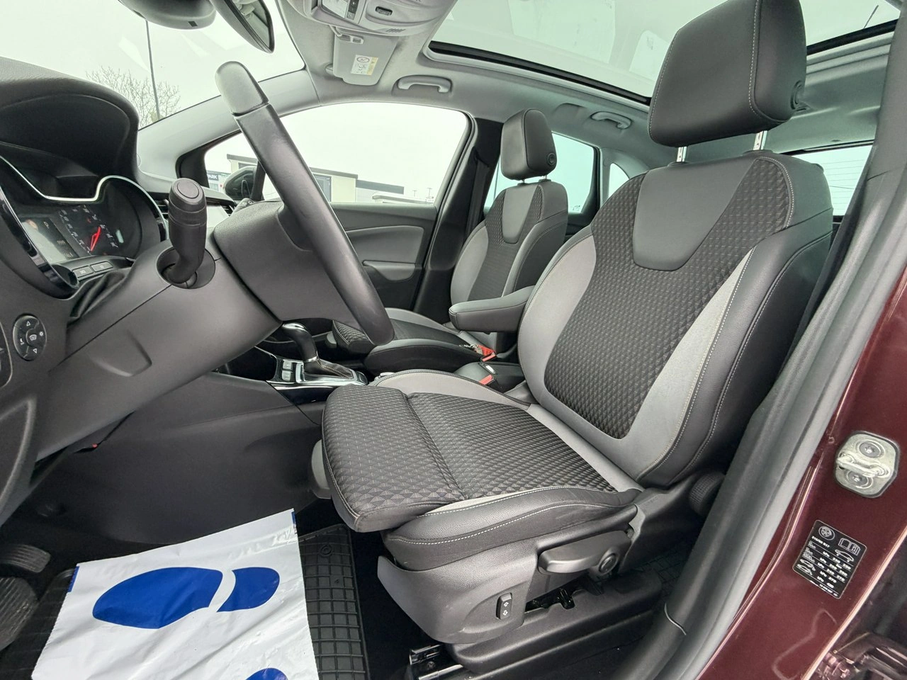 Opel Crossland X - Zdjęcie 18