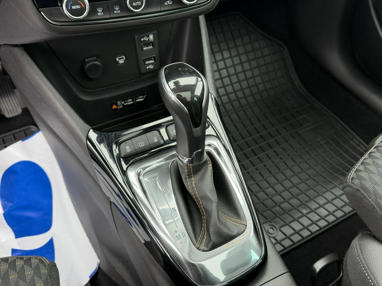 Opel Crossland X - Zdjęcie 28