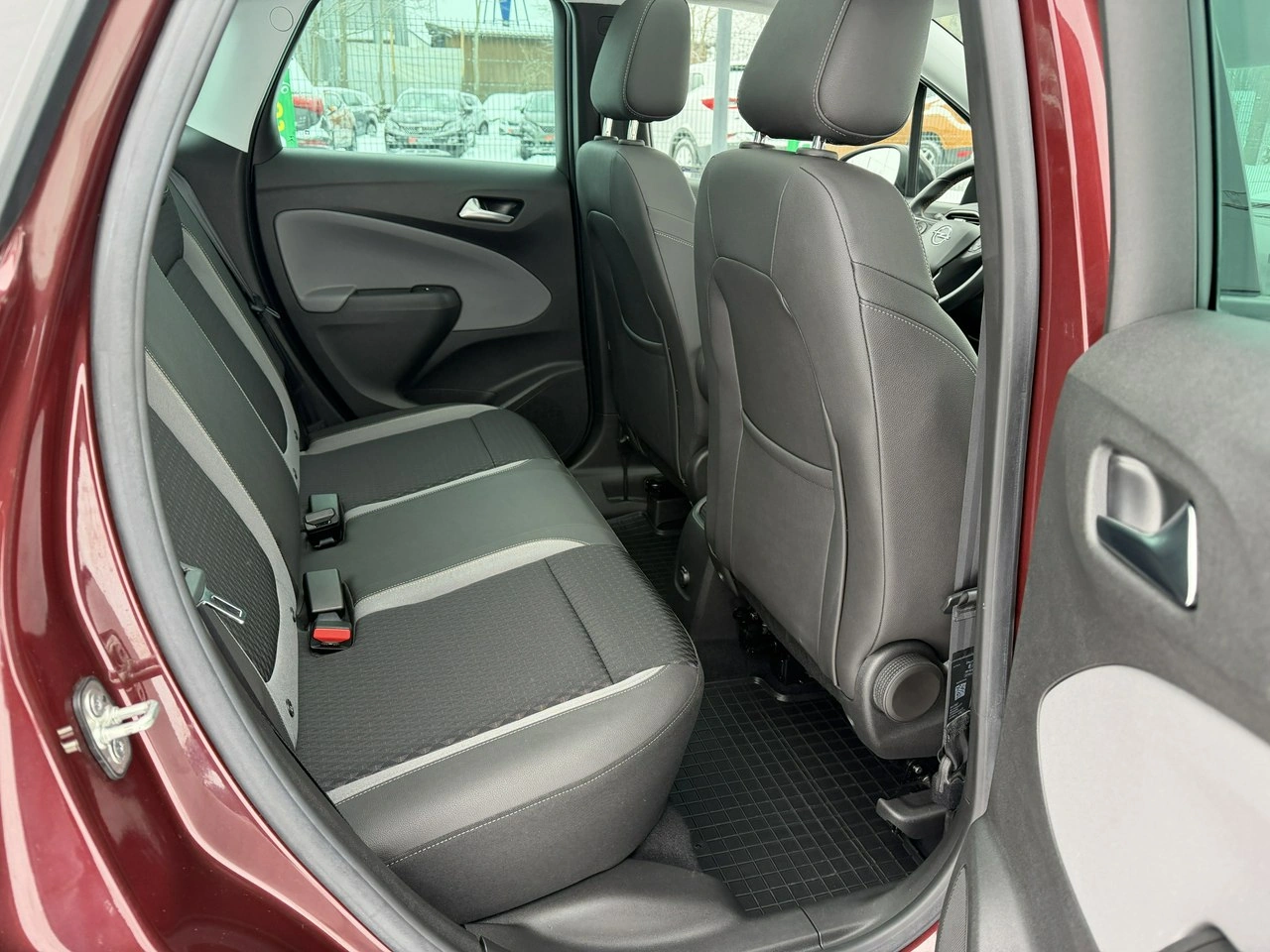 Opel Crossland X - Zdjęcie 33