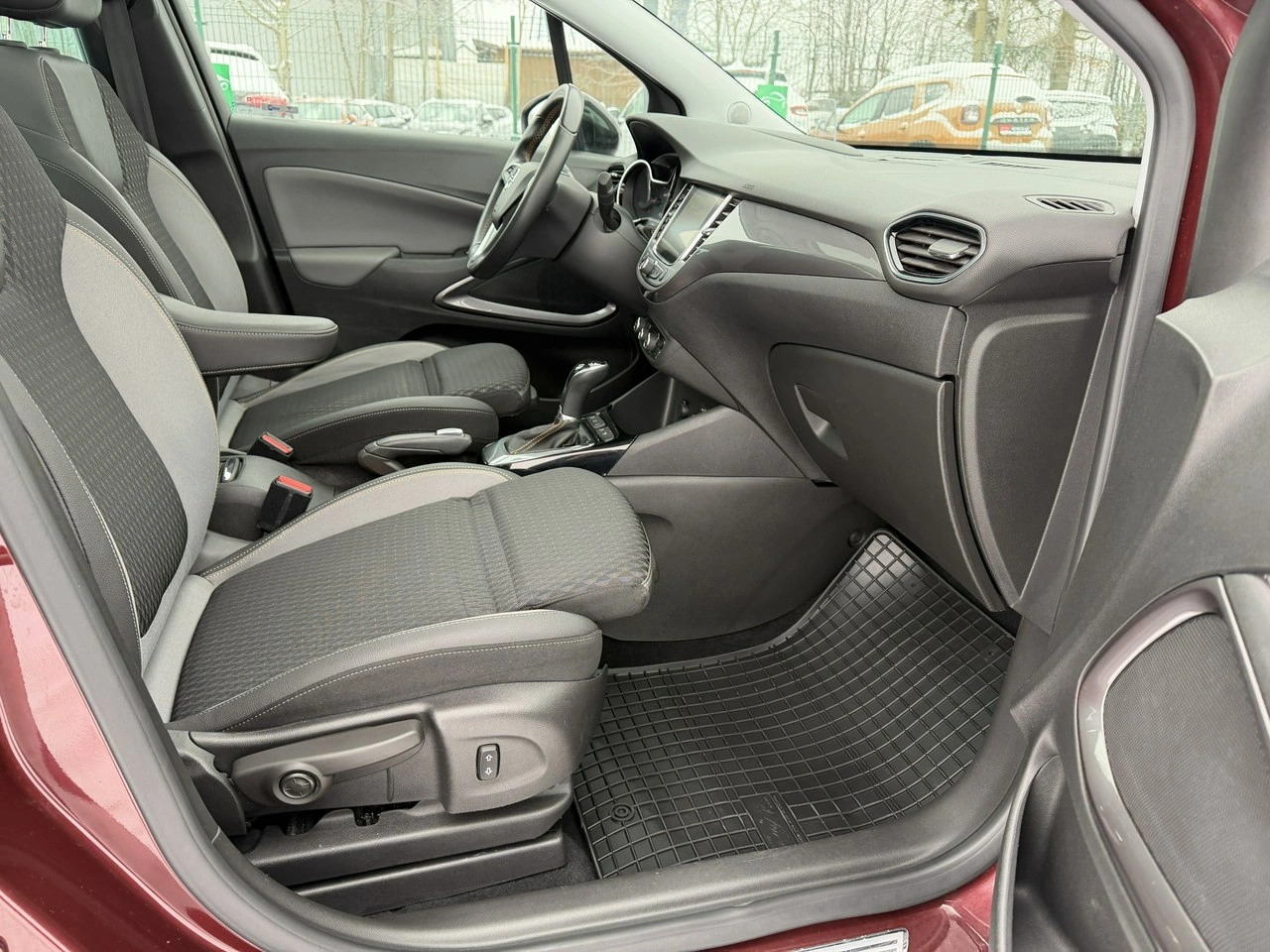 Opel Crossland X - Zdjęcie 35