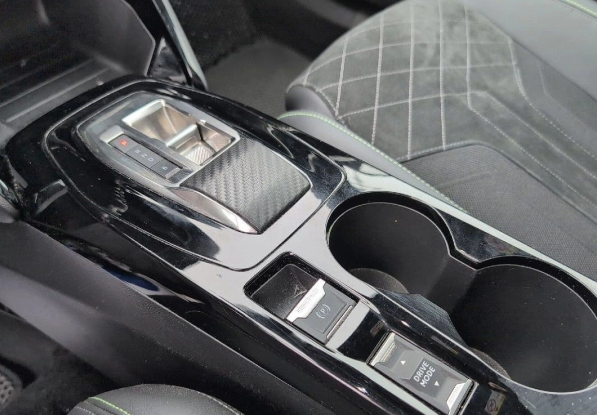 Peugeot 2008 - Zdjęcie 12