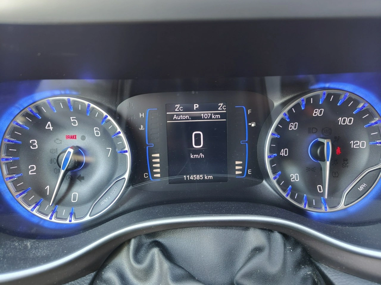 Chrysler Pacifica - Zdjęcie 11