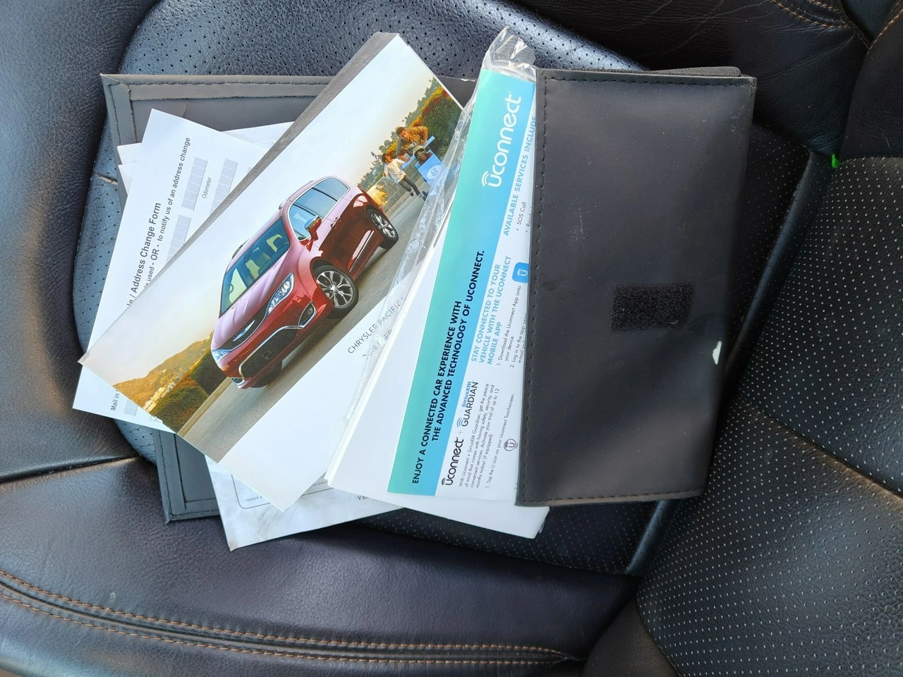 Chrysler Pacifica - Zdjęcie 24