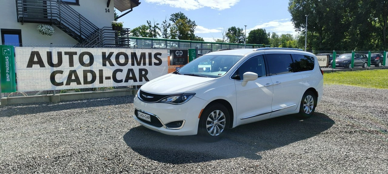 Chrysler Pacifica - Główne zdjęcie