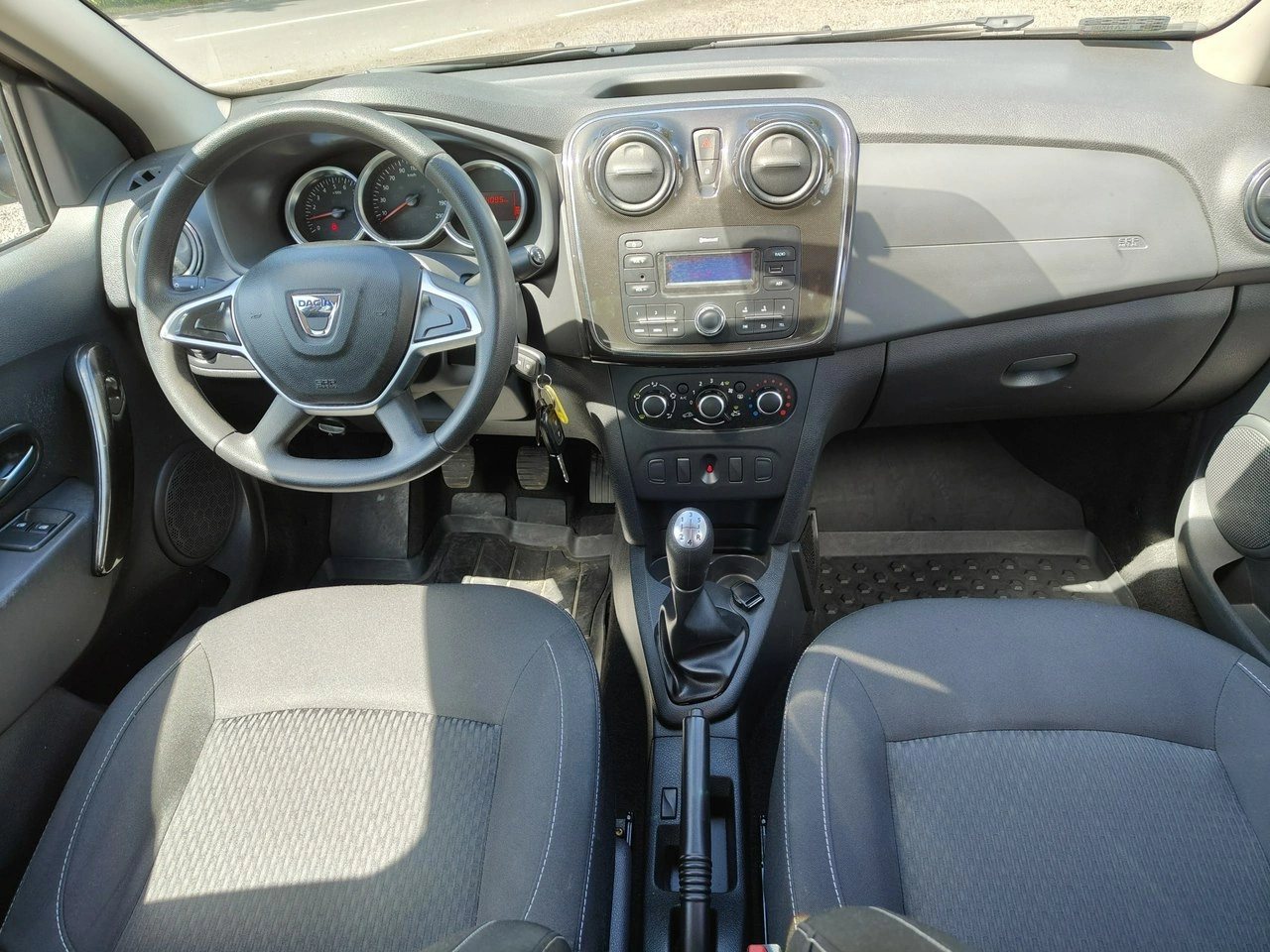 Dacia Logan - Zdjęcie 7