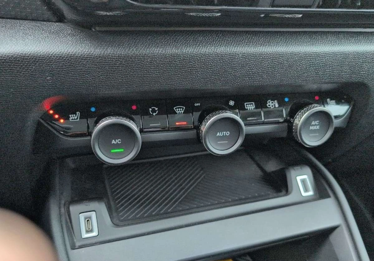 Citroën C4 - Zdjęcie 15