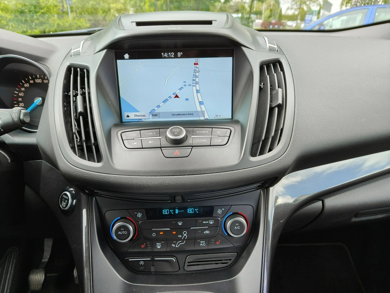 Ford Kuga - Zdjęcie 9