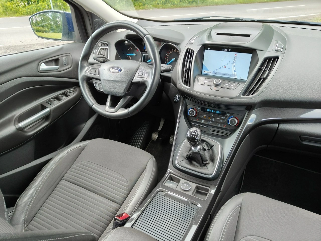 Ford Kuga - Zdjęcie 8