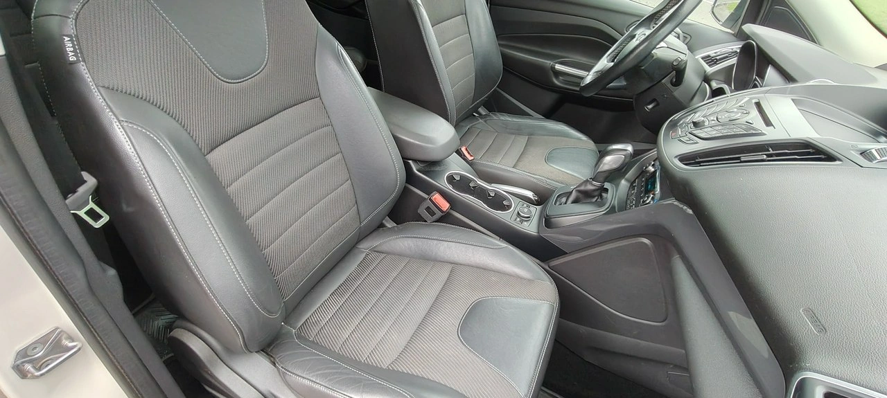 Ford Kuga - Zdjęcie 12