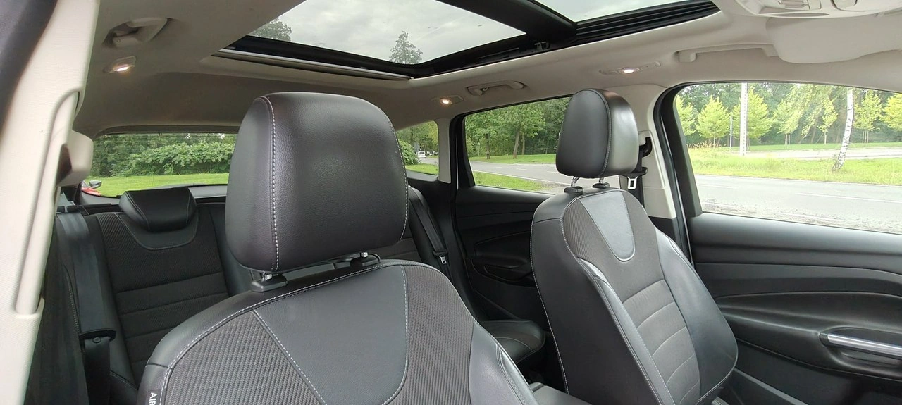 Ford Kuga - Zdjęcie 13