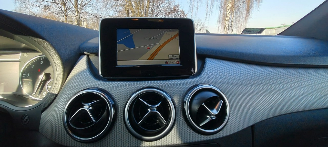 Mercedes B 180 - Zdjęcie 10