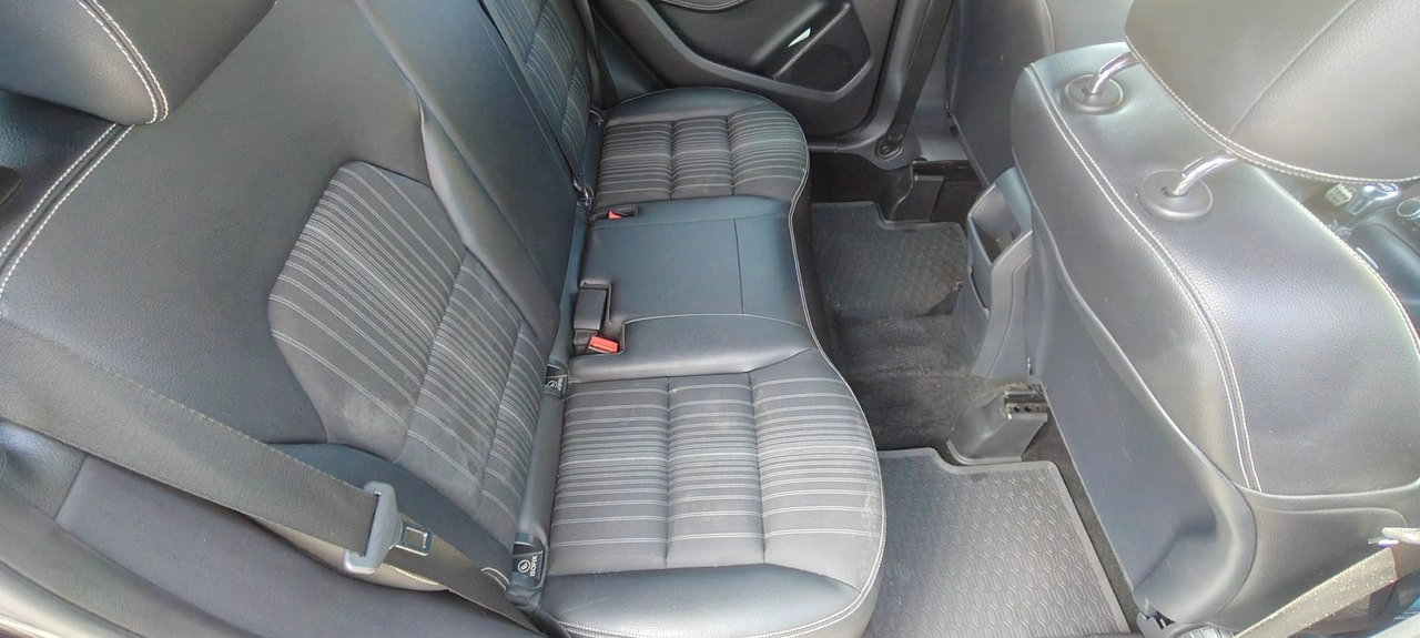 Mercedes B 180 - Zdjęcie 11