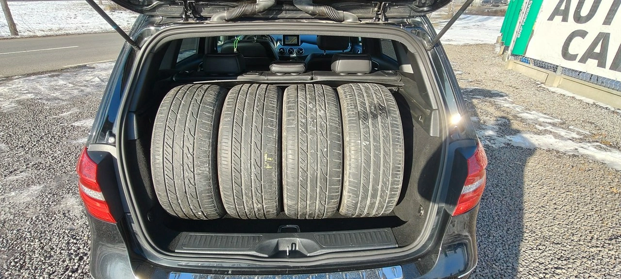 Mercedes B 180 - Zdjęcie 17