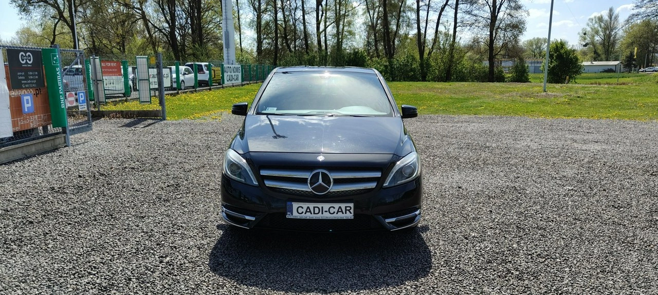 Mercedes B 180 - Zdjęcie 1