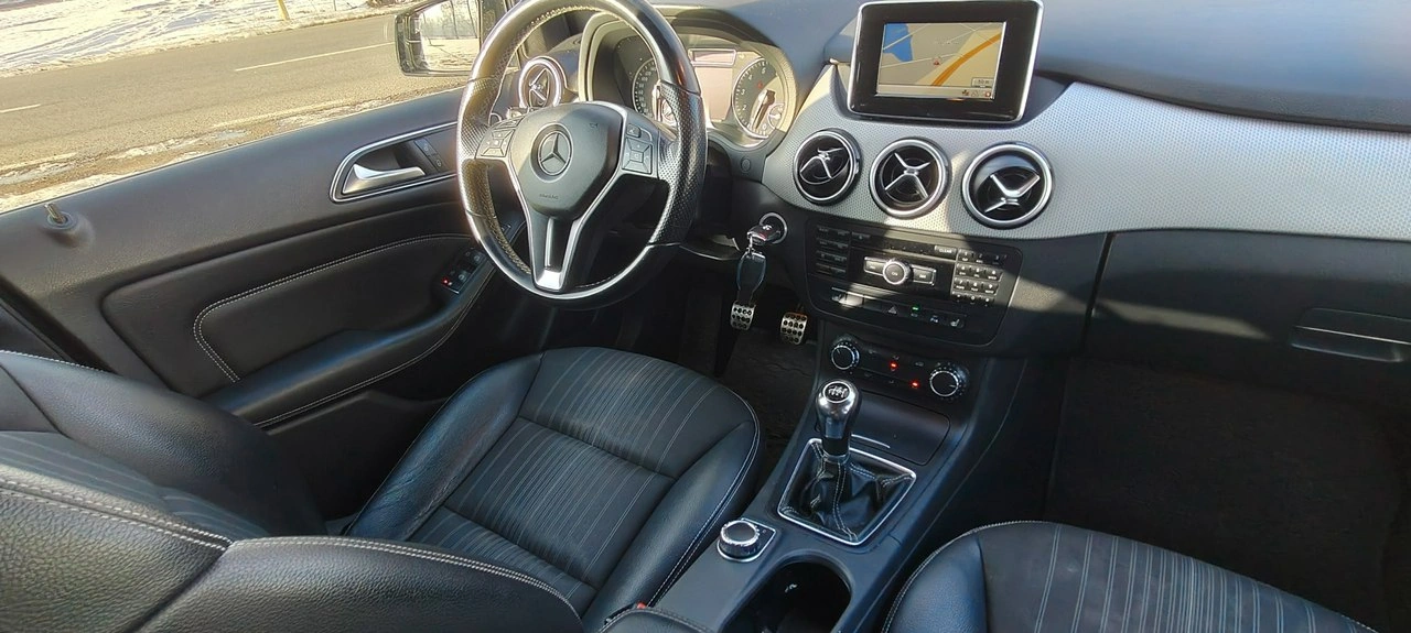 Mercedes B 180 - Zdjęcie 8