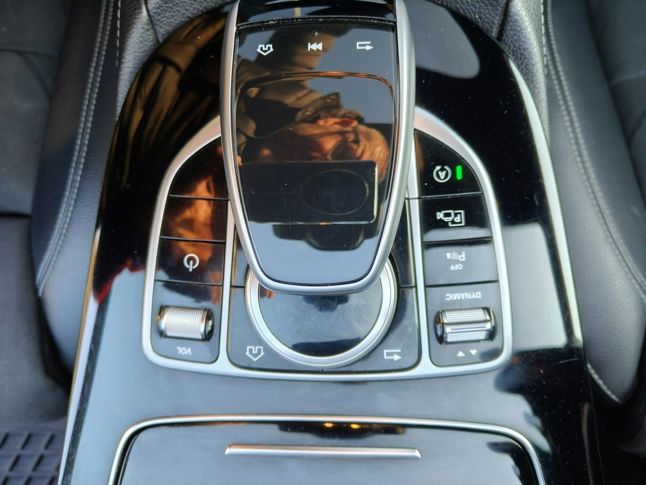 Mercedes E 220 - Zdjęcie 12