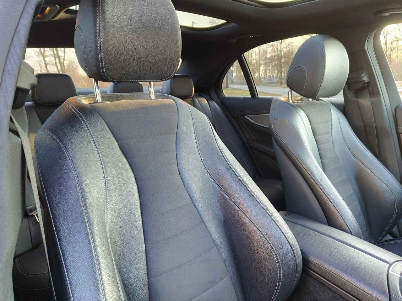 Mercedes E 220 - Zdjęcie 15