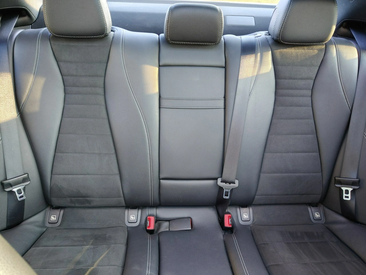 Mercedes E 220 - Zdjęcie 16