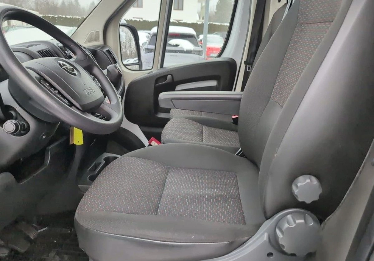 Opel Movano - Zdjęcie 9