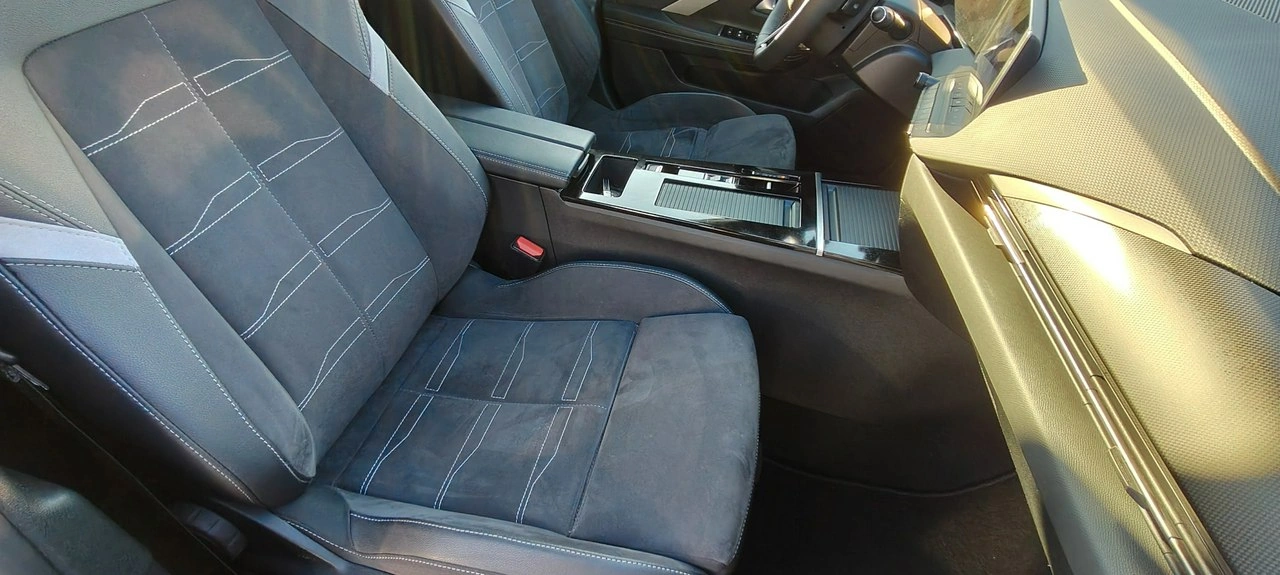 Opel Astra - Zdjęcie 11