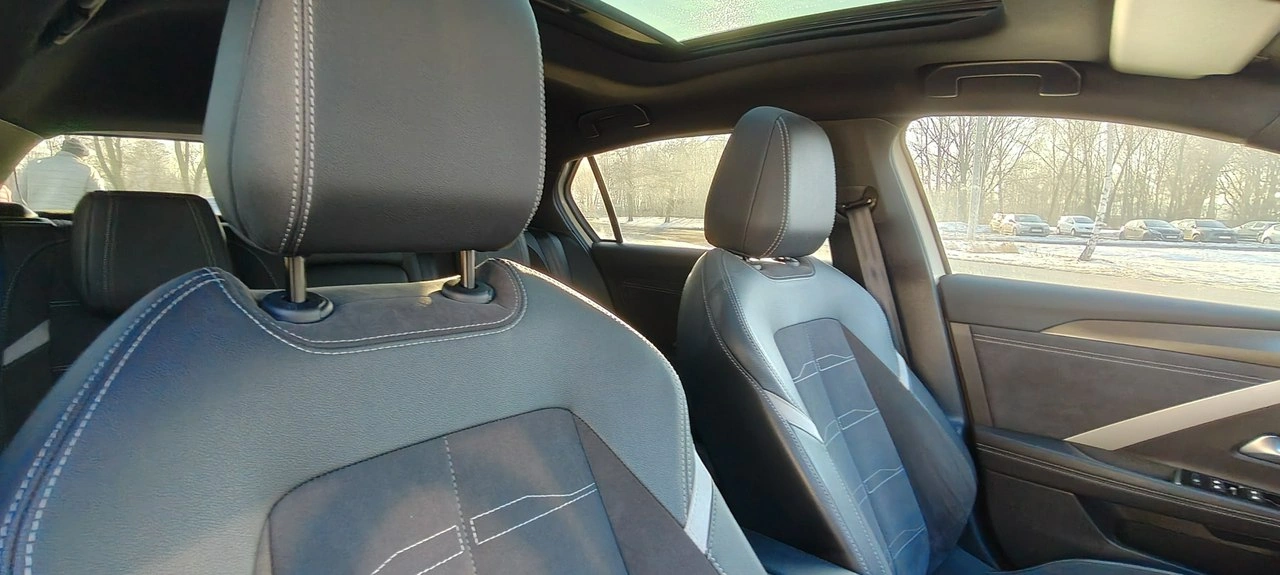 Opel Astra - Zdjęcie 12