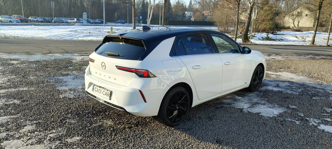Opel Astra - Zdjęcie 3